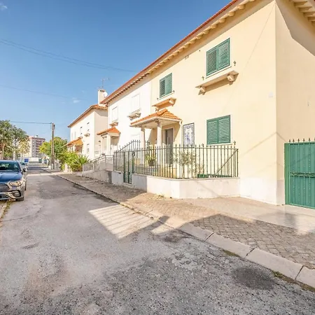 Guestready - Pleasant In Encarnacao Apartment Lisbon